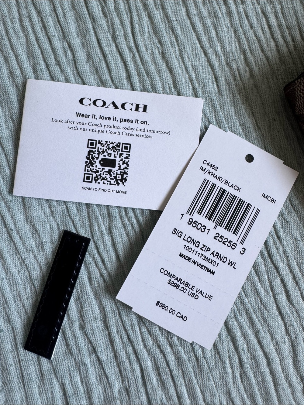 Coach Signature Long Zip Around Wallet NWT - Picture 4 of 11